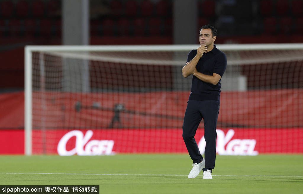 川奈久玲惊呼道：大小姐，无名指是专门用来戴婚戒的，你可不能把戒指戴在无名指上啊，否则万一被有些人看到，还以为你已经有所婚配了呢。